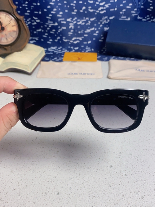 ルイヴィトンサングラス側面デザイン